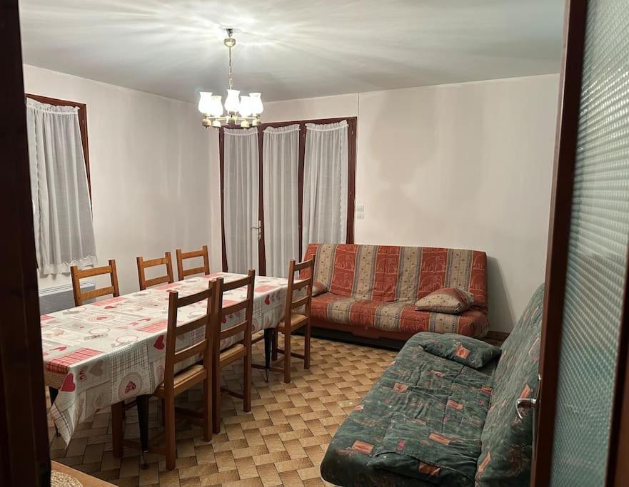Vaste Villa Au Coeur De La Pinede Les Mathes Exteriér fotografie